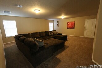 618 Holliman Pkwy in San Antonio, TX - Building Photo - Building Photo