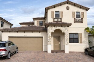 23339 SW 133rd Ave in Princeton, FL - Building Photo