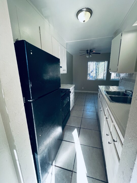 6638 MacArthur Blvd in Oakland, CA - Building Photo