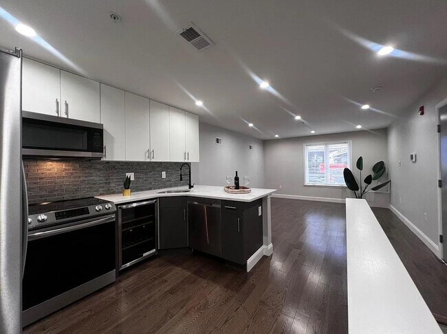 1235-37 N 2nd St in Philadelphia, PA - Building Photo - Building Photo