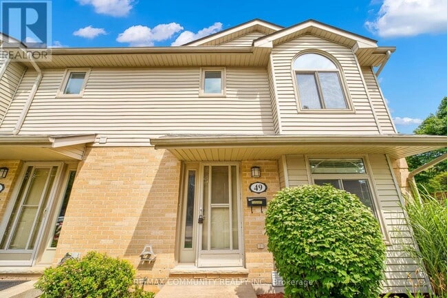 property at 141-141 Condor Ct
