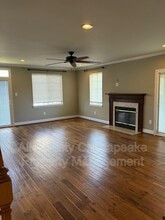 6 Creek Side Ct in Middle River, MD - Building Photo - Building Photo