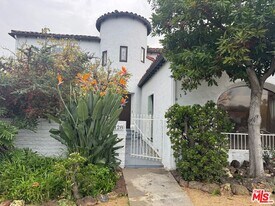 6128 Maryland Dr in Los Angeles, CA - Building Photo