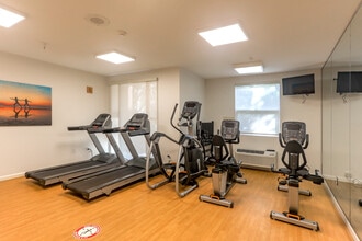 The Village at Willow Glen in San Jose, CA - Building Photo - Interior Photo