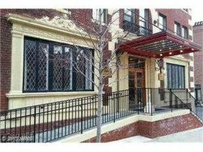 1001 St Paul St in Baltimore, MD - Foto de edificio - Building Photo