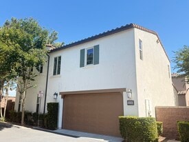 8338 Edgewood St in Chino, CA - Building Photo