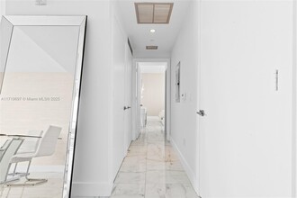 2900 NE 7th Ave, Unit # 4104 in Miami, FL - Building Photo - Building Photo