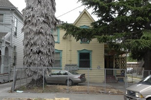 2124 8th Ave in Oakland, CA - Building Photo