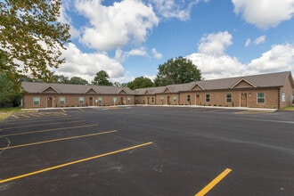 1070 Madison St, Unit 6 in Manchester, TN - Building Photo - Building Photo