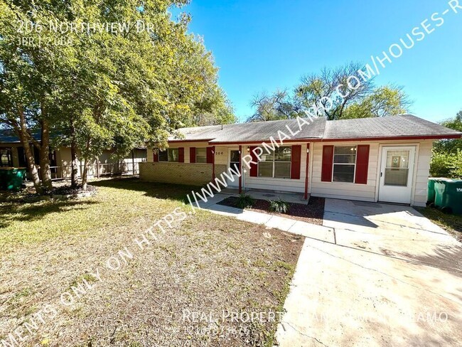 206 Northview Dr in Universal City, TX - Building Photo - Building Photo