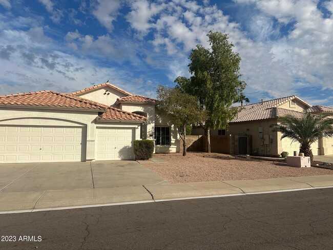 property at 2613 S 157th Dr