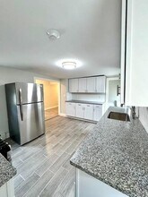 71 E George St in Providence, RI - Foto de edificio - Building Photo