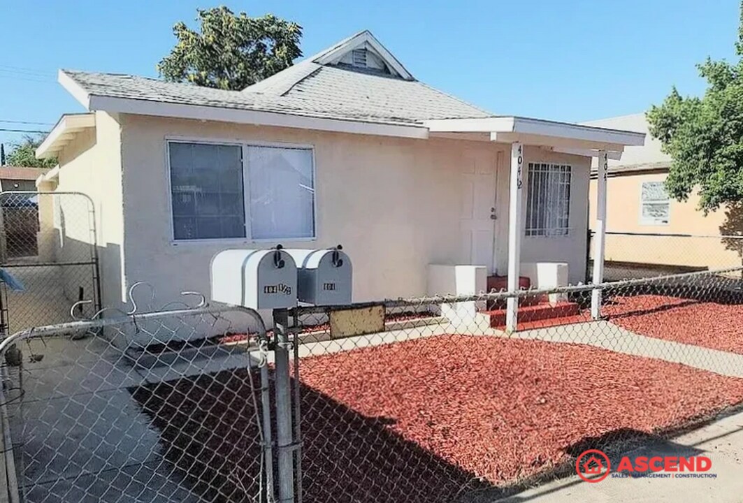 404 Decatur St in Bakersfield, CA - Building Photo