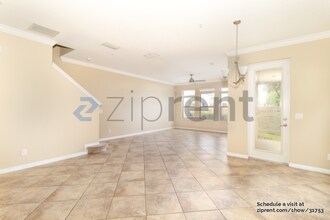 210 Merry Brook Cir in Sanford, FL - Foto de edificio - Building Photo