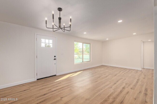 2230 W Cambridge Ave in Phoenix, AZ - Building Photo - Building Photo