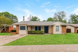 405 Darlene Ln in Arlington, TX - Building Photo