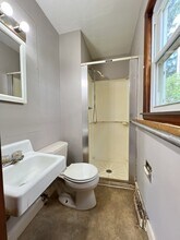 1258 University Ave in Dubuque, IA - Building Photo - Building Photo