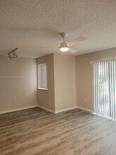 4195 N Haverhill Rd in West Palm Beach, FL - Building Photo - Building Photo