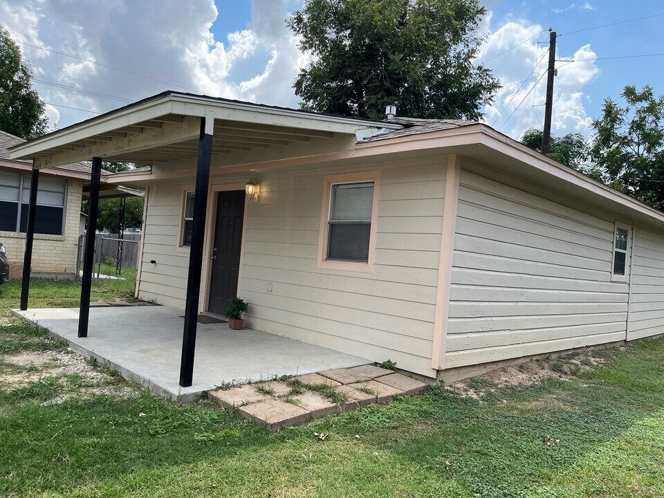 11003 Maize Ln in Houston, TX - Building Photo