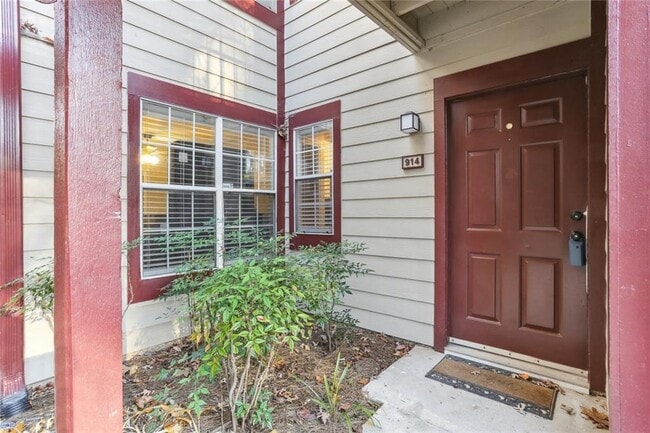 914 Wentworth Ct in Alpharetta, GA - Building Photo - Building Photo