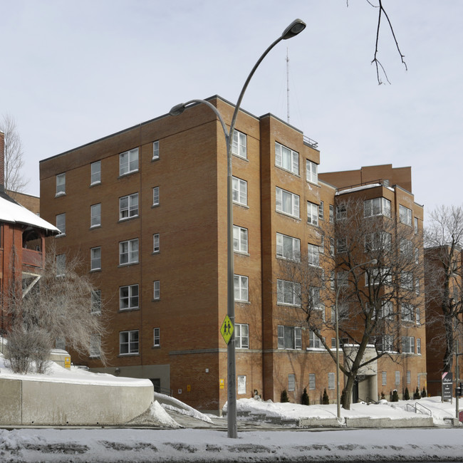 Belfort Apartments in Montréal, QC - Building Photo - Building Photo