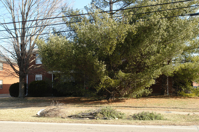 3109 Hunsinger Ln in Louisville, KY - Foto de edificio - Building Photo