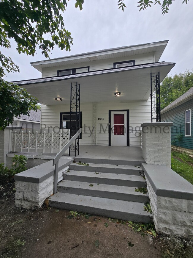 property at 1305 S Water St