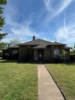 5824 Emrose Terrace in Dallas, TX - Building Photo