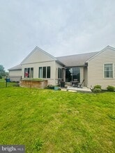 15 Shetland Dr in Hummelstown, PA - Building Photo - Building Photo