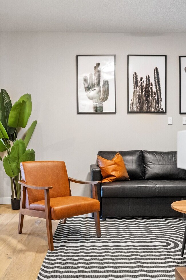 315 Sora Blvd. SE in Calgary, AB - Building Photo - Building Photo