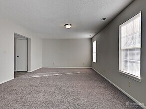 507 Deer Trail Dr in Indianapolis, IN - Building Photo - Building Photo