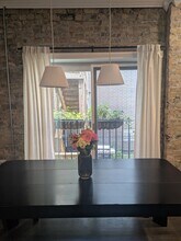 1519 W Thomas St, Unit 1B in Chicago, IL - Building Photo - Building Photo