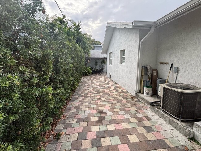 314 SW 10th Ave in Miami, FL - Building Photo - Building Photo