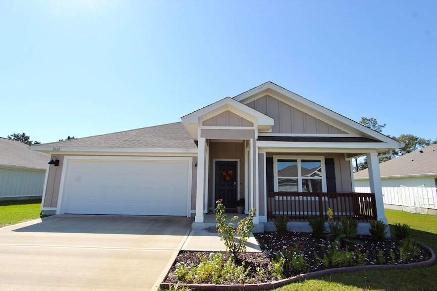2662 Saltgrass Wy in Crestview, FL - Foto de edificio