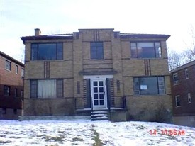 7146 Eastlawn Dr Apartments