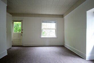 2268 NW Johnson St in Portland, OR - Building Photo - Building Photo
