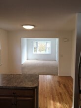 29 Merritt Ave, Unit 1st Floor in Woodbridge, CT - Building Photo - Building Photo