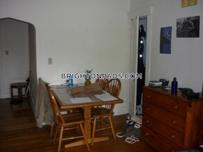 70 Strathmore Rd, Unit 11A in Boston, MA - Building Photo - Building Photo