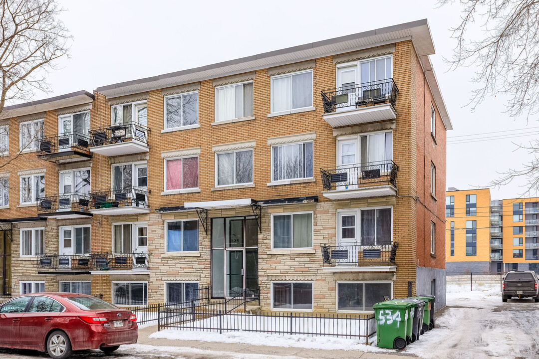 534 23E Av in Montréal, QC - Building Photo