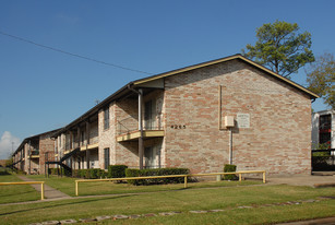 4245-4265 Crow Rd Apartments