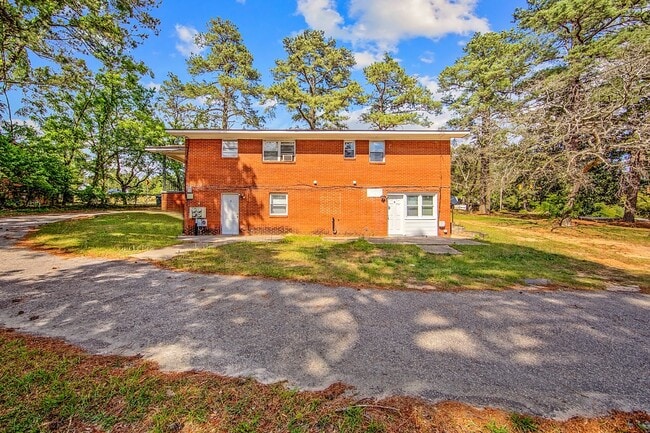4305 Rosehill Rd in Fayetteville, NC - Building Photo - Building Photo