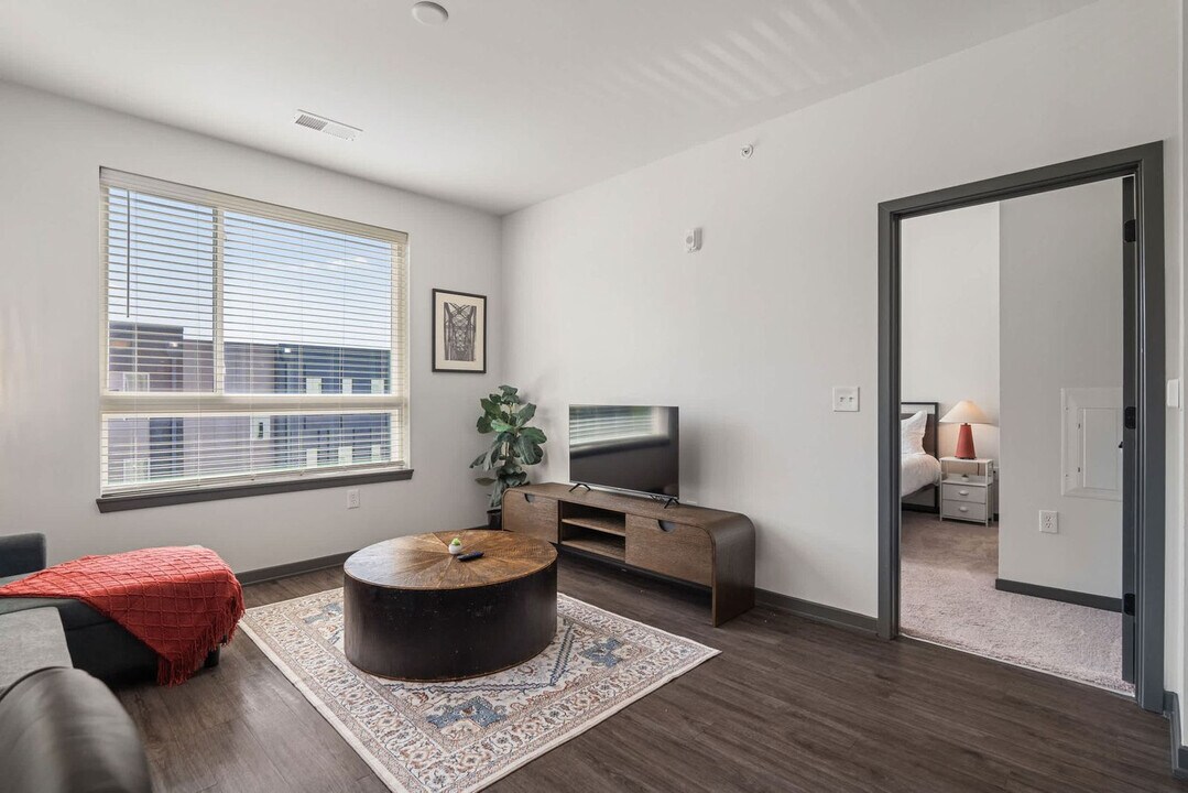 6160 N Rural St in Indianapolis, IN - Foto de edificio