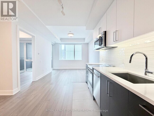 664 Spadina Ave. in Toronto, ON - Building Photo - Building Photo