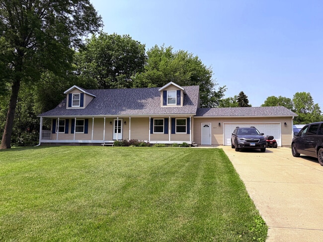 404 Barbara St in Mount Morris, IL - Building Photo - Building Photo
