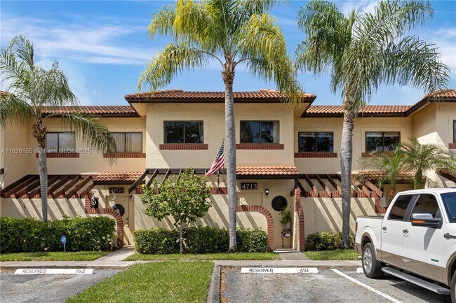property at 4713 N Pine Island Rd