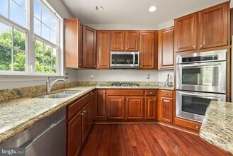 12310 Houndwood Way in Bowie, MD - Building Photo - Building Photo