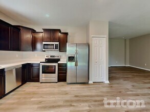 1229 S Aberdeen Dr in Franklin, IN - Building Photo - Building Photo