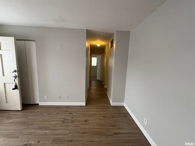 property at 6411 N Randwick Rd