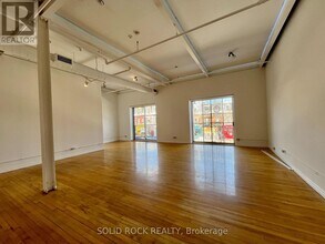 208-1153 QUEEN St in Toronto, ON - Building Photo - Building Photo