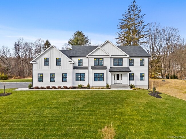 1 Cobblers Ln in Armonk, NY - Building Photo - Building Photo